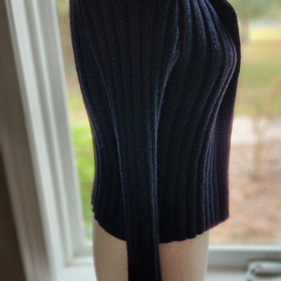 Chanel Black Evening Cardigan Sweater w/paillettes; Wool/Silk Sml (US 4-6; 40) - Picture 8 of 14